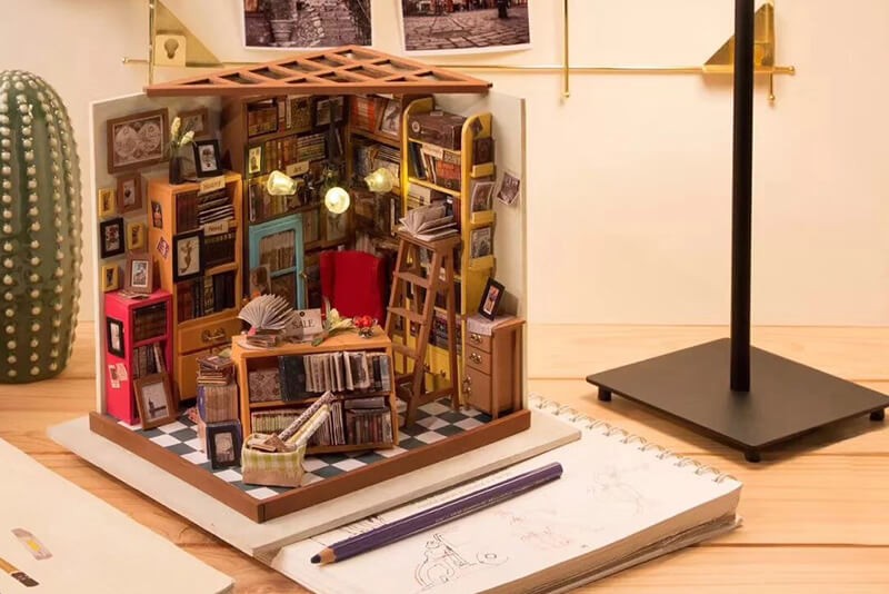 Maison de poupée Sam's Study Room