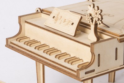 Grand piano