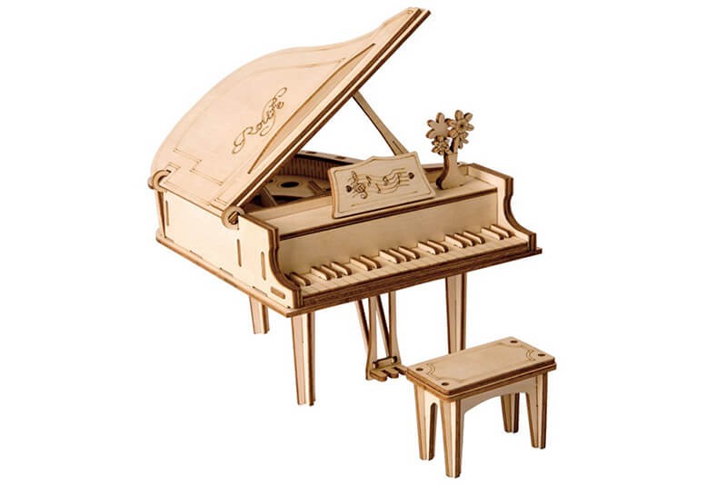 Grand piano